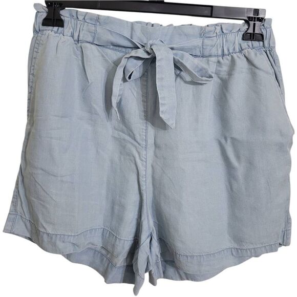 H&M High Waist Paper Bag Chambray Denim Shorts Sz 8 Pull On Light Weight Elastic - Picture 1 of 5